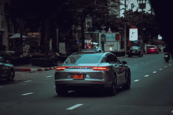 럭스터 카지노 안드로이드/iOS 앱